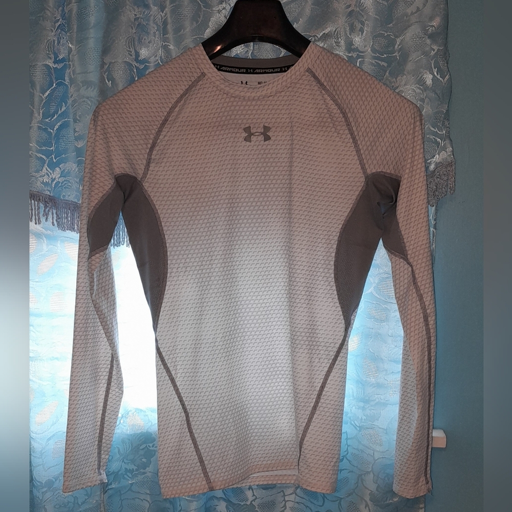 Under Armour Compression Shirt Long Sleeve Top Performance Size M Medium